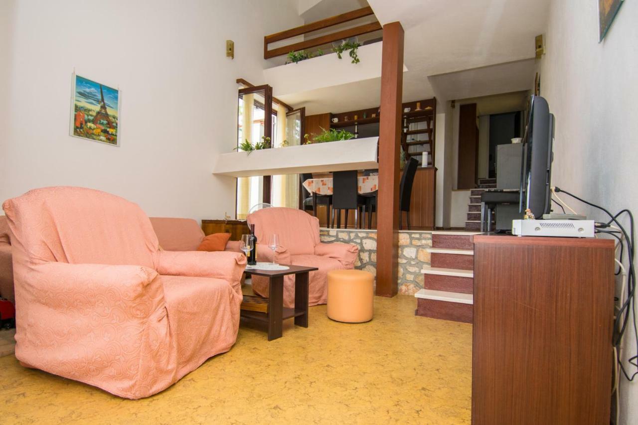 Vacation Home Mirjana Seget Vranjica Ngoại thất bức ảnh