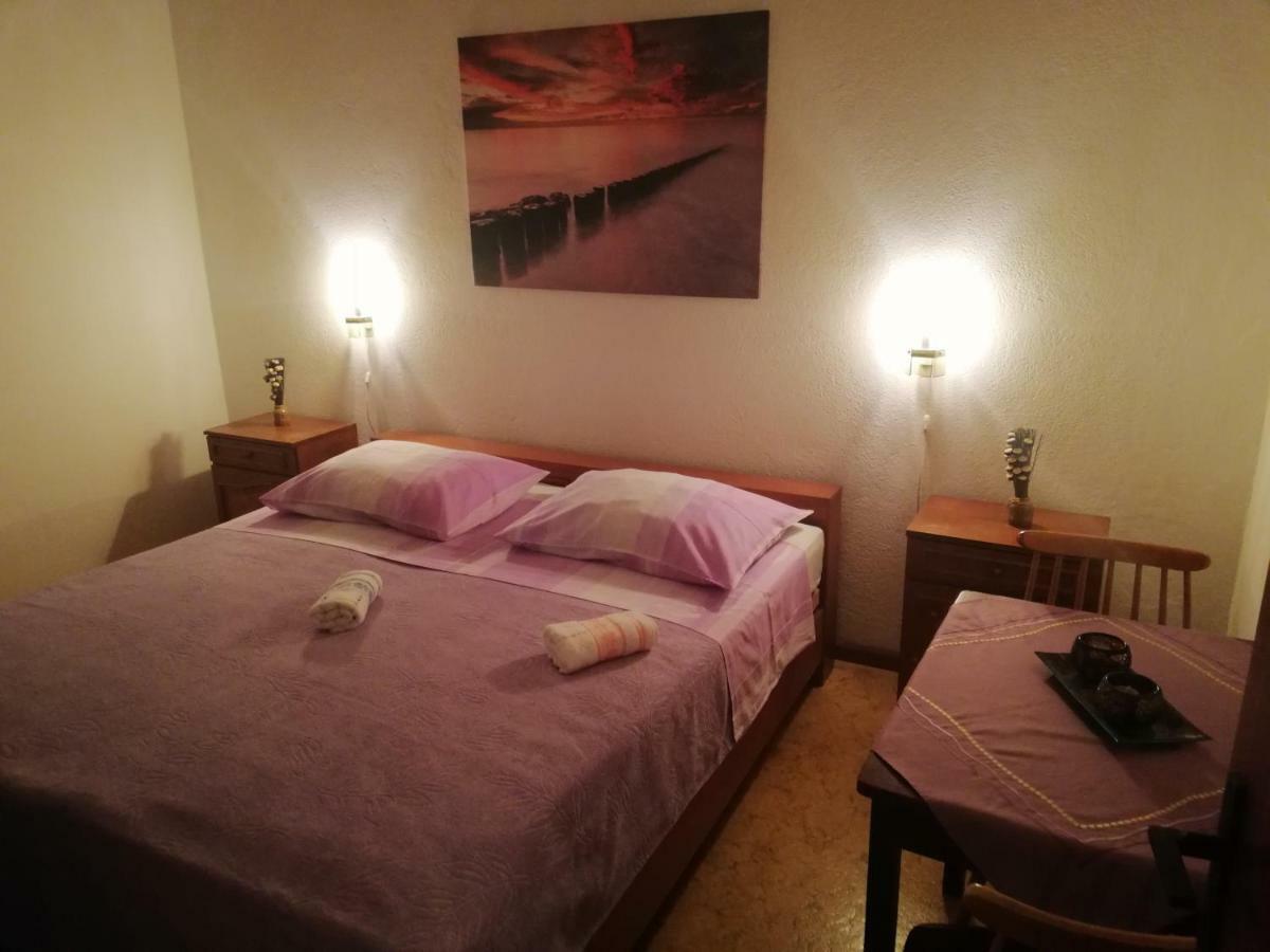 Vacation Home Mirjana Seget Vranjica Ngoại thất bức ảnh
